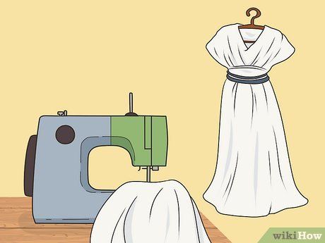 How to Make a Medusa Costume (with Pictures) - wikiHow Diy Medusa Costume, Ancient Greek Beauty, Diy Medusa, Greek Inspired Dress, Light Make Up, Greek Dress, Medusa Costume, Greek Beauty, Hair Wear