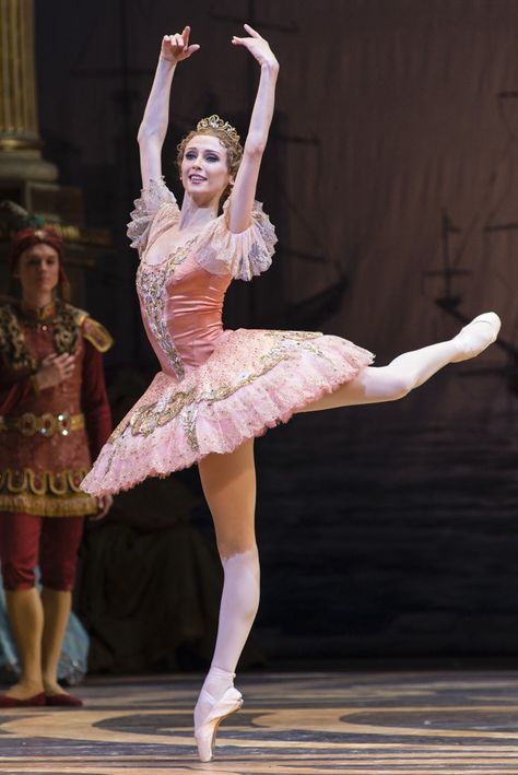 The Bolshoi Ballet in The Sleeping Beauty (Bolshoi’s London Season at ROH) Sleeping Beauty Ballet, Svetlana Zakharova, Ballet Pictures, Ballet Russe, Tutu Ballet, Ballet Beauty, Bolshoi Ballet, Ballet Inspiration, The Ballerina