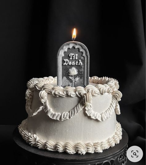 Tombstone Cake, Goth Cakes, Cake Candles, Coloured Candles, Candle Dye, Goth Wedding, Dark Wedding, Candle Cake, Gothic Wedding