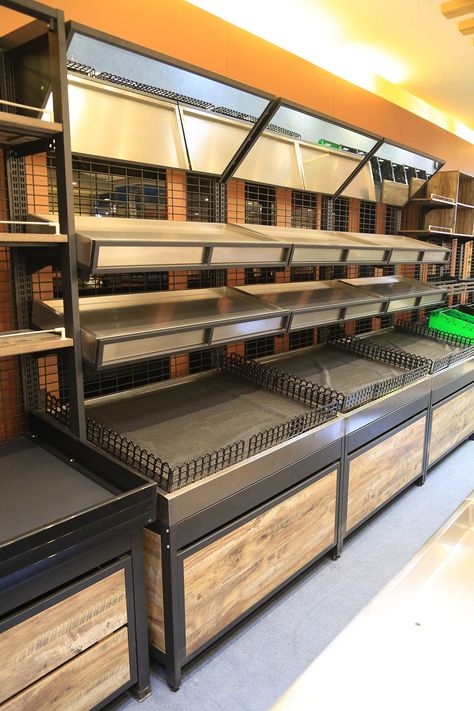 Bakery Shop Interior, 3 Tier Shelf, Steel Bed Design, Mint Kitchen, Fruit And Veg Shop, Produce Displays, Bakery Shop Design, Vegetable Shop, Grocery Store Design