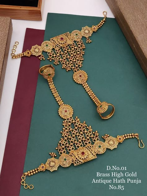 To buy this dm or whatsapp @ +91 93358 35609 #hathphool #hathpaan Gold Hathphool Design, Gold Hathphool, Silver Anklets Designs, Mangalsutra Chain, Unique Gold Jewelry Designs, Hand Chain Jewelry, Mangalsutra Design, Neck Pieces Jewelry, Gold Bangles For Women