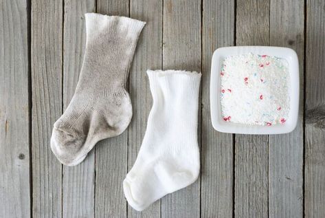 How to whiten and remove sock stains without bleach, vinegar or baking soda How To Use Dishwasher, Dingy Whites, Clean Patio, Laundry Stains, Extractor Fans, Wash Clothes, Grease Stains, Busy Mum, Laundry Hacks