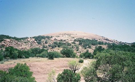 Enchanted Rock in the Llano Uplift is a large granite dome Llano Texas, Enchanted Rock, Rocks And Fossils, Rock Hunting, Texas Hill Country, Hill Country, World History, Mount Rainier, Geology