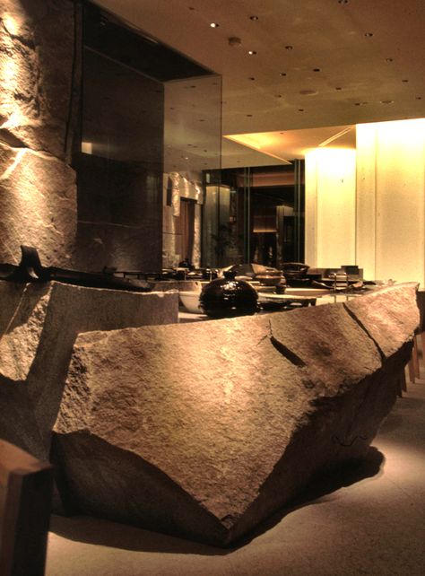 Stone Reception Counter, Stone Bar Counter, Stone Cabinet, Natural Stone Counter, Restaurant Counter, Stone Counter, Bar Counter Design, Outdoor Restaurant Design, Modern Luxury Interior