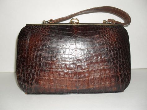 Mid Century 1950's Genuine Alligator by VINTAGEANNIEPEARL on Etsy, $129.00 Alligator Handbags, Small Purse, Small Handbags, Vintage Handbags, Handbag Shopping, Vintage Bags, Accessories Unique, Vintage 1960s, Clutch Purse