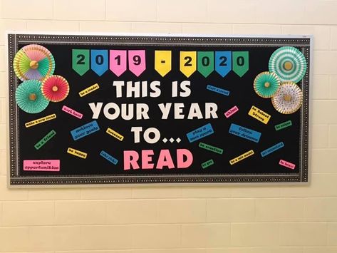 Welcome Library Bulletin Boards, Bulletin Board Library, Creative Library, Library Lessons Elementary, Book Bulletin Board, Teaching Respect, School Library Bulletin Boards, Welcome Bulletin Boards, Elementary Librarian