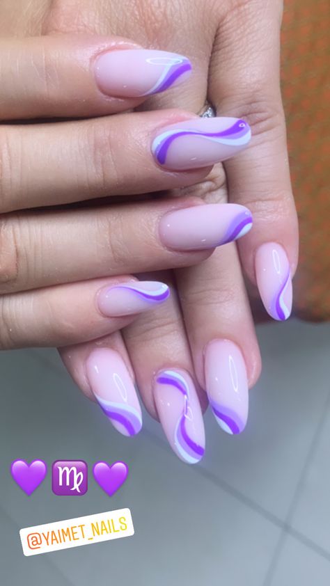 Trendy Purple Nails Almond, Purple Wavy Nails, Purple Line Nails, Nails Acrylic Spooky, Nails Lilla, Lilac Gel Nails, Witch Nails Acrylic, Cute Lavender Nails, Short Quince Nails