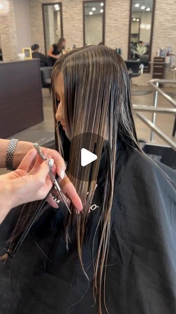 Long Aline Haircut, Long Bob Blonde Hair, Straight Blonde Hairstyles, Highlights Tutorial, Aline Haircuts, Gorgeous Haircuts, Cascading Layers, Long Angled Bob, Hair Academy