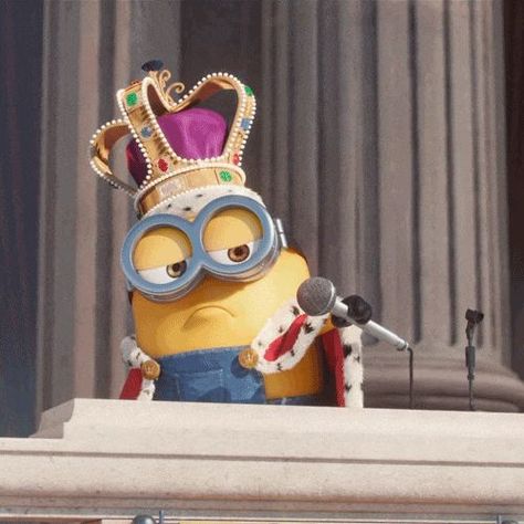 King Bob - Minions | Minions funny, Minions wallpaper, Minions bob Mic Drop Meme, Minions Animation, Minion Meme, Minions Minions, April Fool's Prank, Minion Gif, Minions Bob, Minion Movie, Minion Pictures