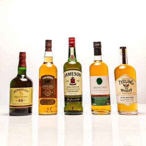 Irish Whiskey Brands, Best Irish Whiskey, Whiskey Cream, Cocktail Recipes Whiskey, Whiskey Cake, Spicy Cocktail, Irish Butter, Whiskey Distillery, Jameson Irish Whiskey