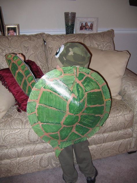 Sea Turtle Costume, Diy Sea Turtle, Under The Sea Costumes, Nemo Costume, Turtle Costume, Sea Costume, Kid Costume, Cardboard Costume, Little Mermaid Costume