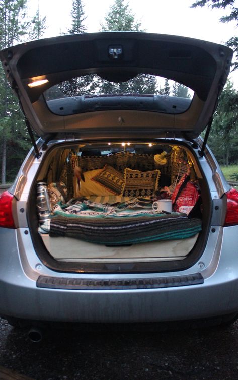 Sleep In Car, Sleeping In Your Car, Living In Car, Suv Camper, Auto Camping, Emily Ann, Suv Camping, Adventure Car, Camping Aesthetic