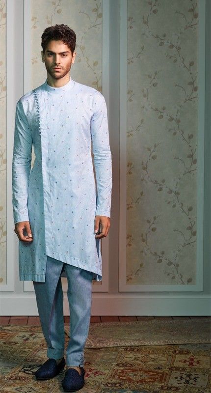 Asymmetric Kurta Men, Unique Kurta For Men, Unique Kurta Designs For Men, Mens Kurta Pattern, Ethnic Wear Indian Men, Menswear Indian, Indian Menswear, Kurta Designs Men's, India Fashion Men