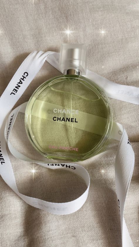 Eau de toilette spray. Citrusy, clean and fresh smelling🍋 Chanel Chance Eau Fraiche, Chanel Perfumes, Fancy Perfume, Signature Perfume, Perfume Chanel, Chanel Chance, Chanel Fragrance, Fresh Perfume, Expensive Perfume