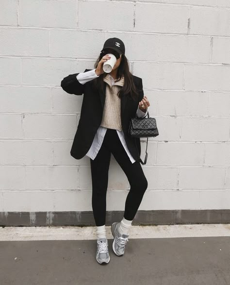 Black Leggings Outfit Winter, Winter Outfits Casual Leggings, Leggins Outfit, Outfits Leggins, Black Blazer Outfit, Leggings Outfit Winter, Leggings Outfit Fall, Stile Casual Chic, Leggings Outfit Casual