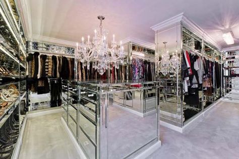 Closet Nook, Mirrored Closet, Girls Dream Closet, Closet Island, Closet Vanity, Walking Closet, Amazing Closets, Walk In Closet Design, Beautiful Closets