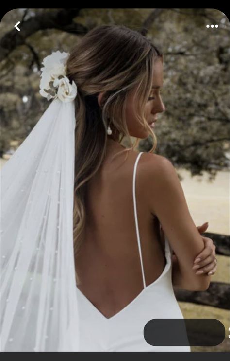 Wedding Hair For Open Back Dress, Beach Wedding Veil, Bridal Hair Down, Hair Formal, Open Back Gown, Backless Gown, Open Back Wedding Dress, Bridal Updo, Backless Wedding Dress