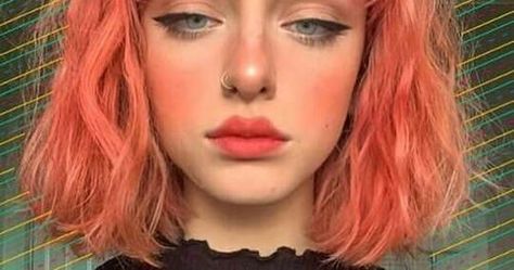 Pinterest: ashliwankhanobi Pastel Coral Hair, Edgy Hair Color, Coral Hair, Dyed Hair Pastel, Peach Hair, Bright Red Hair, Hair Color Pastel, Super Hair, Hair Color Purple