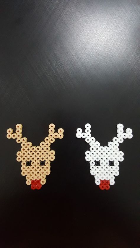 Reindeer for Christmas Decoration Christmas Beads Craft, Hama Beads Christmas, Easy Perler Beads Ideas, Hamma Beads, Christmas Decorations For Kids, Make Do And Mend, Beads Ideas, Melty Beads, Crafts Kids