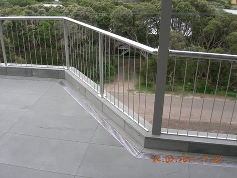 Drain Solutions, Balcony Drainage, Balcony Tiles, Contemporary Stairs, House Hacks, Balcony Deck, Outdoor Balcony, Drain Cover, Roof Deck