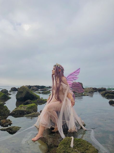 Fairy Shoot, Fantasy Fairies, Masquerade Outfit, Fairy Photoshoot, Fairytale Party, Fairy Cosplay, Fairies Photos, Water Fairy, Forest Elf