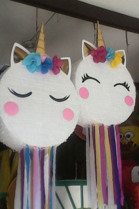 Unicornio Unicorn Pinata, Unicorn Birthday Party Decorations, Birthday Pinata, Piñata Ideas, Unicorn Themed Birthday Party, Diy Pinata, Pinata Party, Unicorn Crafts