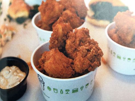 Shake Shack Is Coming Out With Chicken Nuggets Shake Shack Chicken, Pickling Brine, Cookbook Organization, Make Your Own Cookbook, Diy Cookbook, Heinz Ketchup, Kids Cookbook, Shake Shack, Cheese Fries