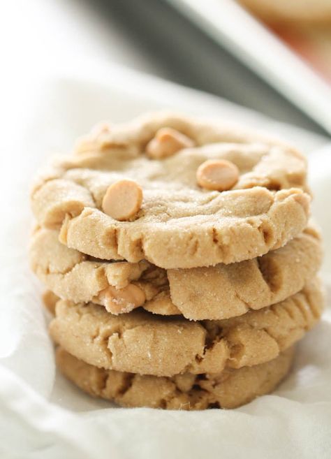 Copycat Disneyland Peanut Butter Cookies Recipe Magical Childhood, Healthy Peanut Butter Cookies, Best Peanut Butter Cookies, Classic Peanut Butter Cookies, Easy Peanut Butter Cookies, Chewy Peanut Butter Cookies, Six Sisters Stuff, Simple Pantry, Peanut Butter Oatmeal Cookies