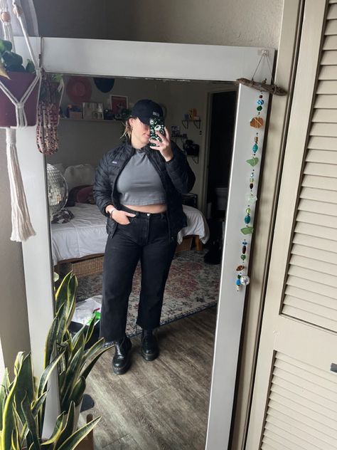 Black monochrome outfit. Dr martens. Patagonia jacket. Black Patagonia Jacket Outfit, Patagonia Jacket Outfit, Black Monochrome Outfit, Black Patagonia Jacket, Black Monochrome, Classic Coastal, Monochrome Outfit, Jacket Outfit, Patagonia Jacket