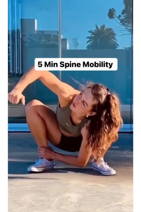 Upper Back Mobility Exercise, Vanja Moves, Upper Body Mobility, Full Body Mobility, Back Mobility, Mobility Challenge, Spine Mobility, Mobility Workout, Posterior Chain