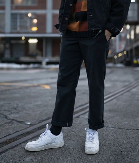 Ways to Wear Dickies Work Pants Outside of Work@fashionedits #blogengage 874 Outfit Men, Dickies 874 Outfit Men, Dickies 874 Outfit, Dickies Outfit, Dickies Work Pants, Dickie Work Pants, Dickies 874, Loose Fitting Pants, Outfit Style