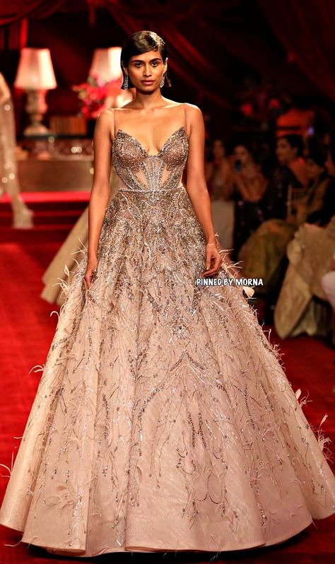 Dolly Studio - FDCI India Couture Week 2022 🇮🇳 Dolly J, Gown Indian, Dusty Lilac, Embellished Gown, Indian Couture, Couture Week, Indian Fashion Designers, Pernia Pop Up Shop, Pop Up Shop