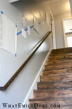 The stairs.... What a great way to space pictures going up a stairway! Thanks "What Emily Does.com" #StairwayWallDecor Stairway Picture Wall, Stairway Pictures, Foto Scale, تحت الدرج, Staircase Wall Decor, Stairway Decorating, Staircase Wall, Stair Case, Space Pictures