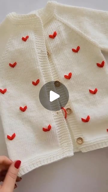 Vee threads || Hand embroidery || Handmade on Instagram: "❤️✨ How to hand Embroider a Small Heart on a Sweater ✨❤️  Transform your sweater with a cute hand-embroidered heart! Follow this easy, step-by-step tutorial perfect for beginners. Customize your wardrobe and showcase your creativity. Watch now and start your embroidery journey!  #handembroidery #embroiderytutorial #diyfashion #crafting #sewingproject #embroideryart" Small Heart Embroidery Tutorial, Heart Embroidery Tutorial, Pasta Tutorial, Heart Embroidery, Embroidered Heart, Embroidery Tutorials, Small Heart, Embroidery And Stitching, Heart On