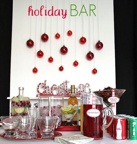 Christmas cocktails- I think I want to have a Christmas party! Yea. Holiday Party Bar, Christmas Party Ideas For Teens, Adult Christmas Party, Christmas Cocktail Party, Holiday Bar, Christmas Drink, Holiday Cocktail Party, Christmas Cocktail, Christmas Entertaining