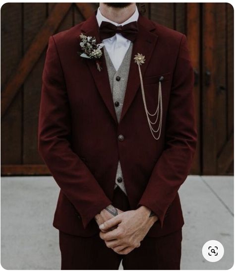 Men Suit Design, Suit Designs For Men, Maroon Wedding Suit, Burgundy Suit Men, Burgundy Tux, Dark Red Suit, Men Suit Wedding, Burgundy Wedding Dress, Maroon Suit