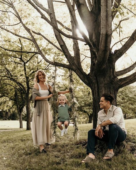 Willow Tree Family Photos, First Bday Photoshoot, Willow Tree Family, Summer Family Photoshoot, Bday Photoshoot, Tree Family, Summer Family, Willow Tree, First Bday