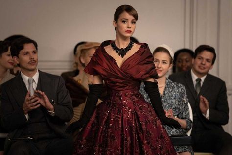 Dior Temptation dress Mrs Harris Goes To Paris, Alba Baptista, British Costume, Dior Dresses, Dior Fashion Show, Human Relations, Dior Dress, Spotted Dress, Paris Dresses