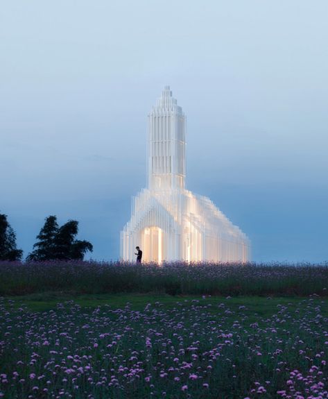 Sino-French Science Park Church Sino French Science Park Church, Monastery Architecture, Flying Architecture, Chapel Architecture, Science Centers, Dome Building, Chengdu China, Wedding Salon, Science Park