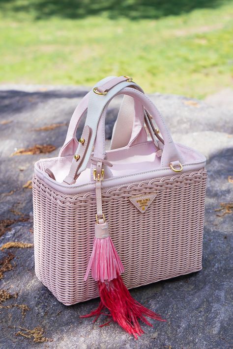 A Walk in the Park With Prada's Pretty and Perfect Wicker Bags - PurseBlog Bags Prada, Bag Prada, Sac Lunch, Wicker Decor, Wicker Bags, Rattan Bag, Kelly Bag, Basket Bag, Prada Handbags