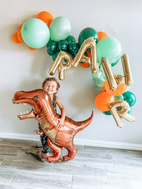 Dinosaur Birthday Party Simple, Simple Dinosaur Party Decorations, Dinosaur Birthday Party For Two Year Old, Small Dinosaur Birthday Party, Dinosaur Party Decor Ideas, Co Ed Dinosaur Birthday Party, Small Dinosaur Party, Roar Four Dinosaur Party, Simple Dinosaur Decorations