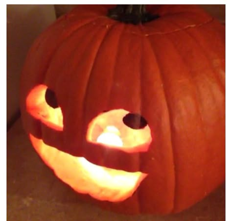 Epic face pumpkin Pumpkin Carving Ideas Roblox Face, Pumpkin Carving Roblox Face, Roblox Face Pumpkin, Goofy Pumpkin Faces, Emo Pumpkin Carving, Funny Carved Pumpkins, Pumpkin Carvings Easy, Roblox Pumpkin Carving, Silly Pumpkin Faces