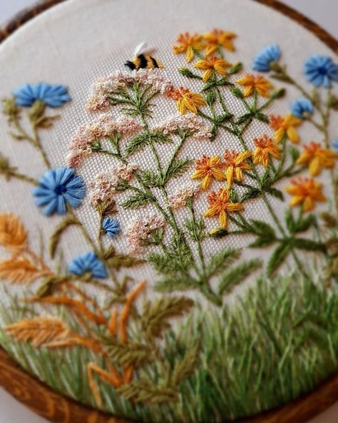 Flower Meadow Embroidery, Nature Embroidery Inspiration, Embroidered Wildflowers, Embroidered Garden, Make A Wish Dandelion, Wish Dandelion, Garden Embroidery, Tulle Embroidery, Embroidery Lessons