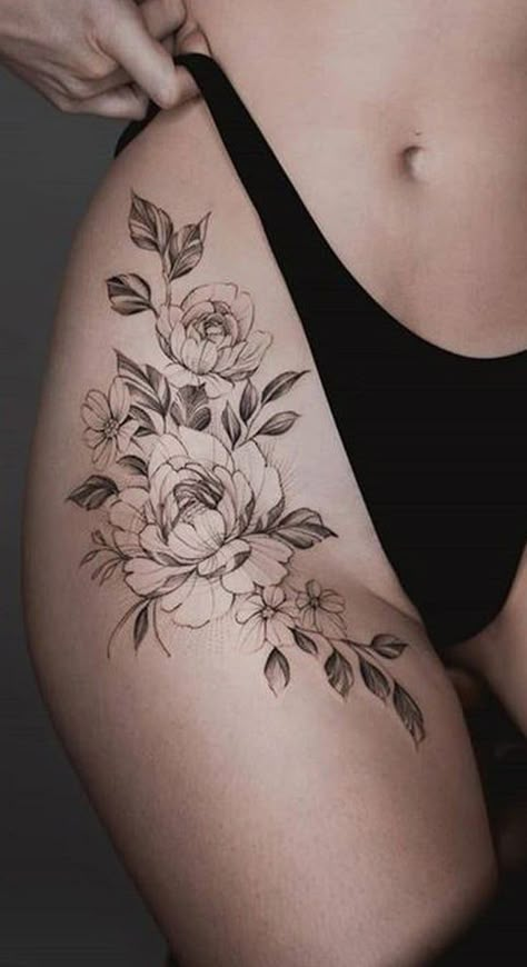 Floral Hip Tattoo, Thigh Tattoo Ideas, Sunflower Tattoo Thigh, Henne Tattoo, Rose Tattoo Thigh, Sunflower Tattoo Shoulder, Hip Thigh Tattoos, Hip Tattoos Women, Flower Tattoo Shoulder