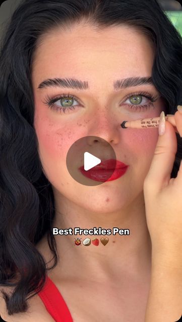 Dariia Bordun on Instagram: "l can’t live without freckles in the summer 🐞🥥🍓🤎 found this so realistic faux freckles pen on shein and it was literally like 2$ xox #makeup #makeupartist #summermakeup #fauxfreckles #freckles #simplemakeup" Freckled Skin, Fair Skin Makeup, Freckles Makeup, Fake Freckles, Faux Freckles, Make Makeup, Cosplay Makeup, Makeup Application, Fair Skin