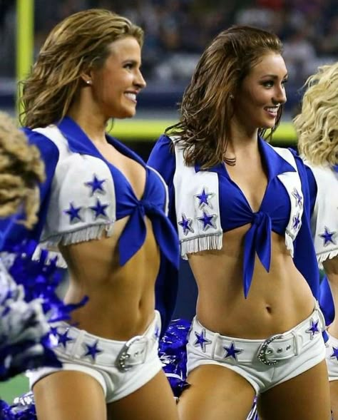 Caroline Brock Sundvold & Kelsey Lawrence Summer Hair Dye, Dallas Cheerleaders, Carolina Panthers Football, Modern Feminism, Cute Cheerleaders, Cheerleading Uniforms, Dallas Cowboys Cheerleaders, Nfl Outfits, Nfl Cheerleaders