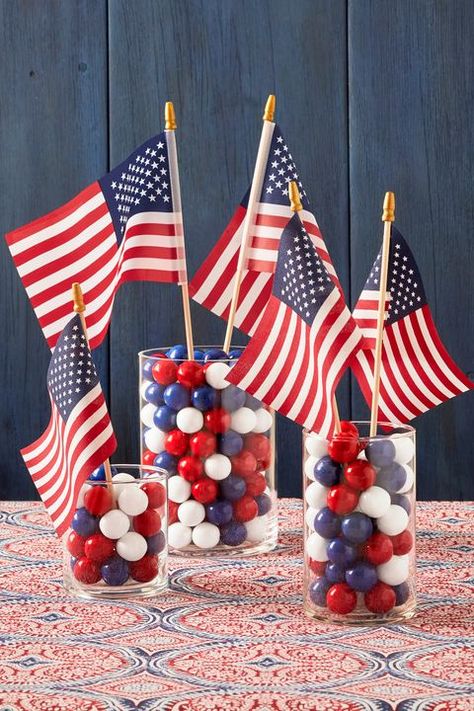 Fireworks Centerpiece, Candy Jars Diy, Candy Centerpiece, Patriotic Centerpieces, Paper Flower Centerpieces, Handmade Charlotte, Fourth Of July Food, Patriotic Party, 4th Of July Decorations