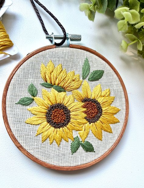 Embroidery Basics, Sunflower Embroidery, Basic Hand Embroidery Stitches, Anime Embroidery, Time Pass, Diwali Craft, Scenery Nature, Hand Embroidery Stitches, Beautiful Scenery Nature