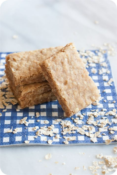 Brown Butter Oatmeal Shortbread Cookies - Bake at 350° Oatmeal Shortbread Bars, Oatmeal Shortbread Cookies, Oatmeal Shortbread, The Cooking Foodie, Cookies Shortbread, Cookies Oatmeal, Shortbread Bars, Oatmeal Raisin Cookies, Healthy Oatmeal