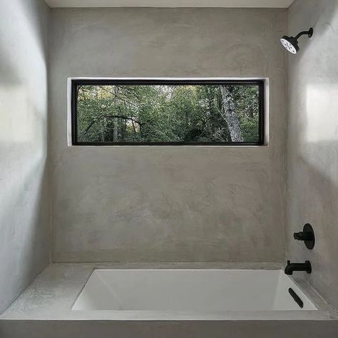 Plaster Bathtub, Niche Shelves, Lime Plaster, Plaster Finish, Bathtub Surround, Natural Showers, Ceiling Finishes, Diy Plaster, Contemporary Bathroom Designs